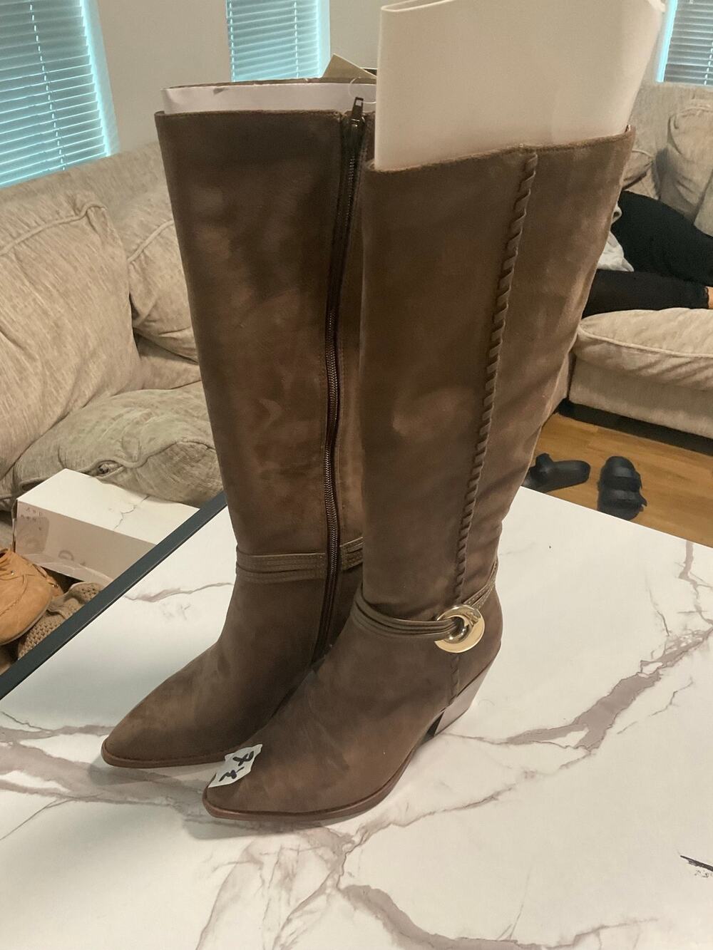 Size 11 boots universal treads